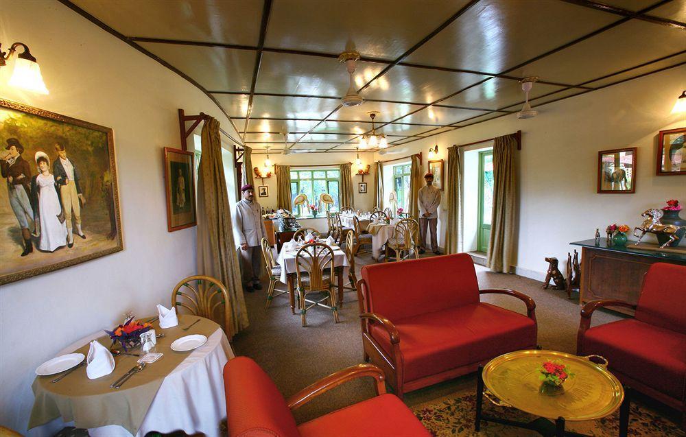 Welcomheritage Connaught House Ābu Exteriör bild